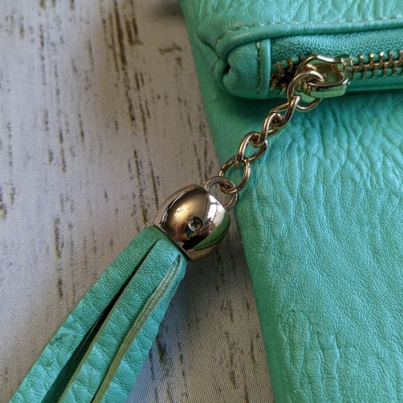 Street Level Faux Leather fold over crossbody bag - Picture 4 of 5